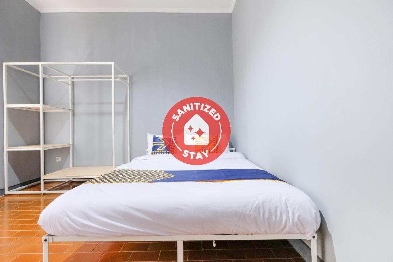 Hotel Spot On 2281 Omajo Semarang Zewnętrze zdjęcie