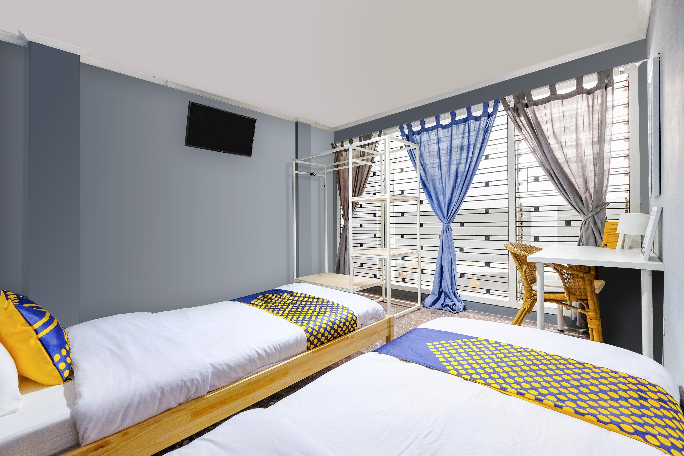 Hotel Spot On 2281 Omajo Semarang Zewnętrze zdjęcie