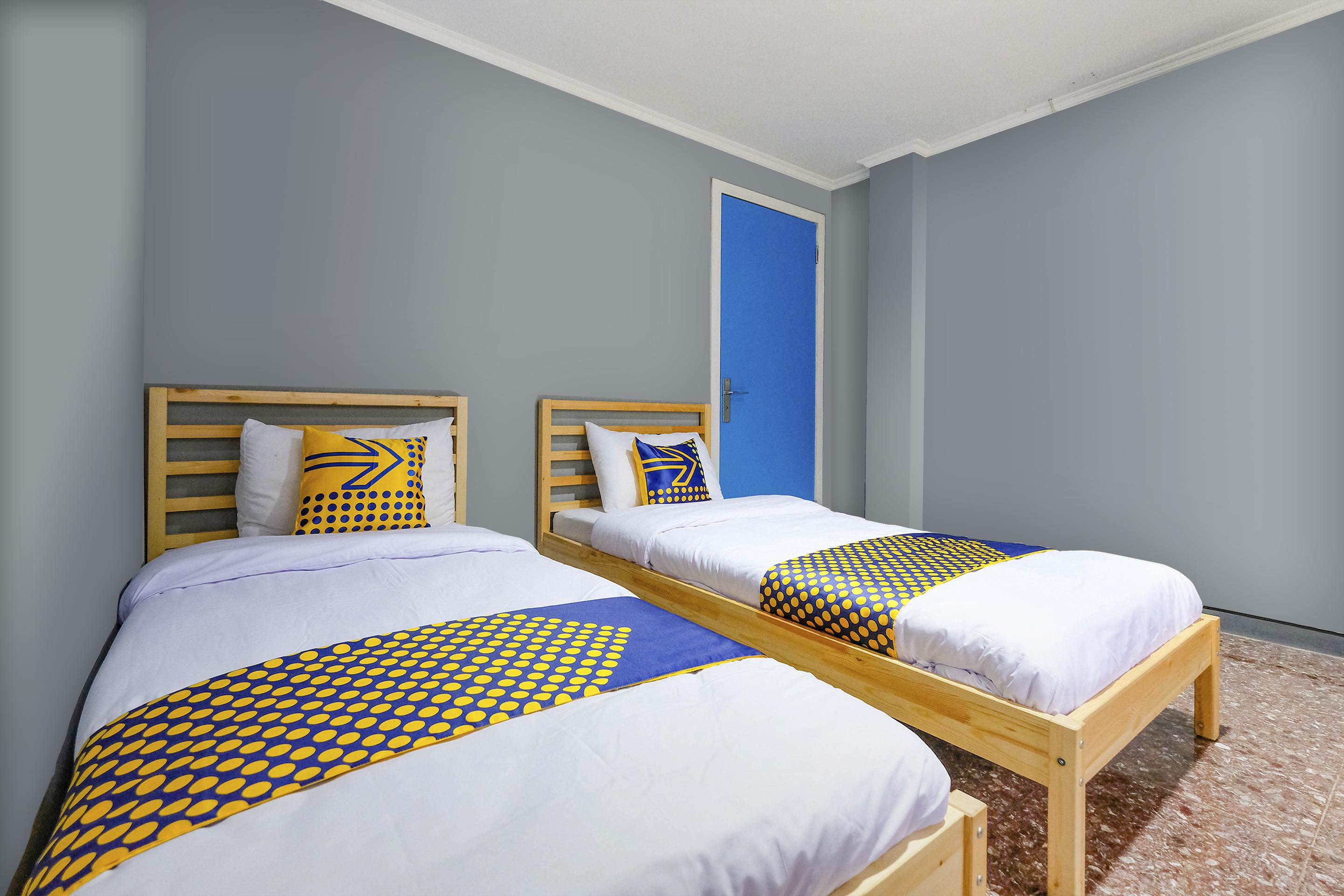 Hotel Spot On 2281 Omajo Semarang Zewnętrze zdjęcie