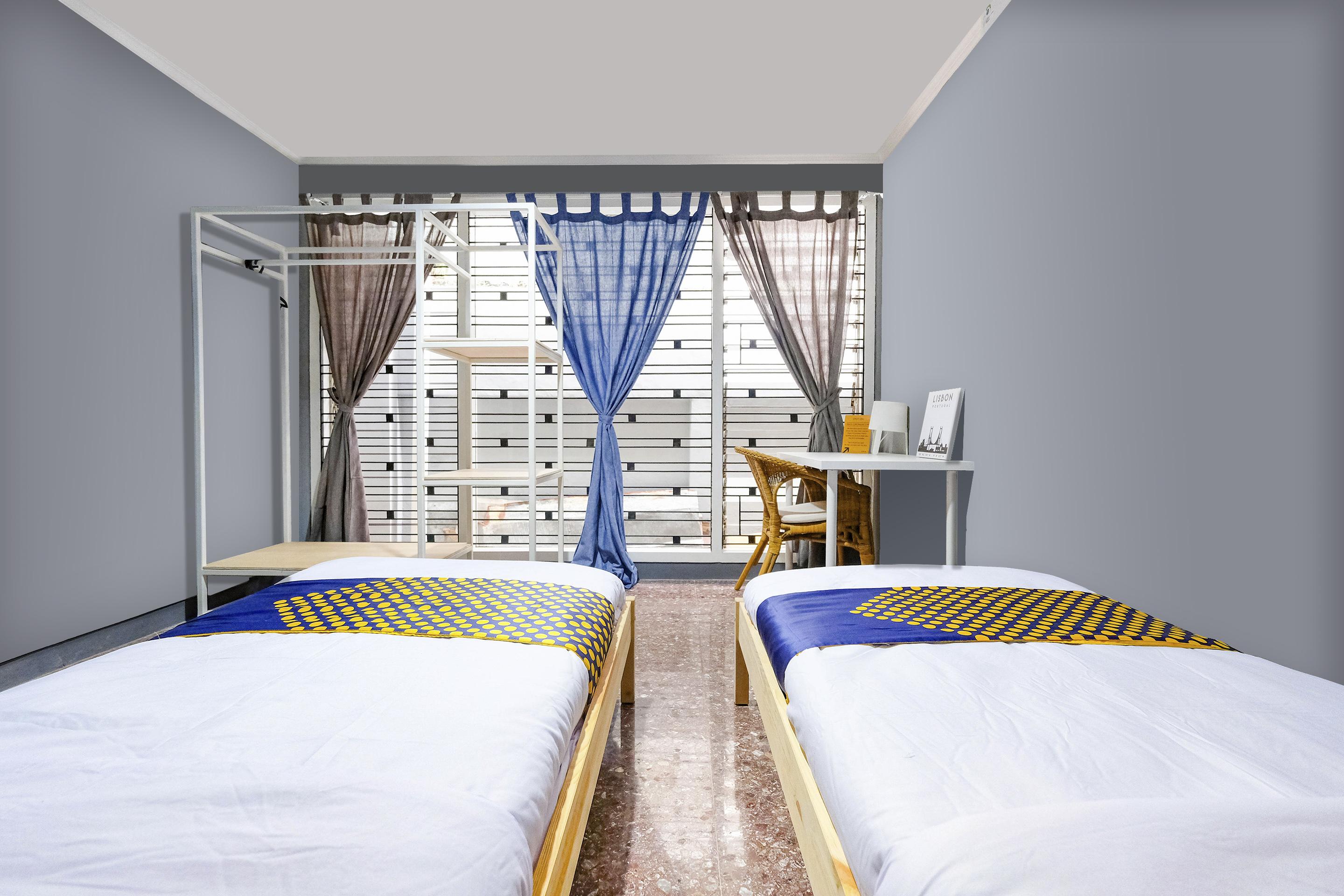 Hotel Spot On 2281 Omajo Semarang Zewnętrze zdjęcie