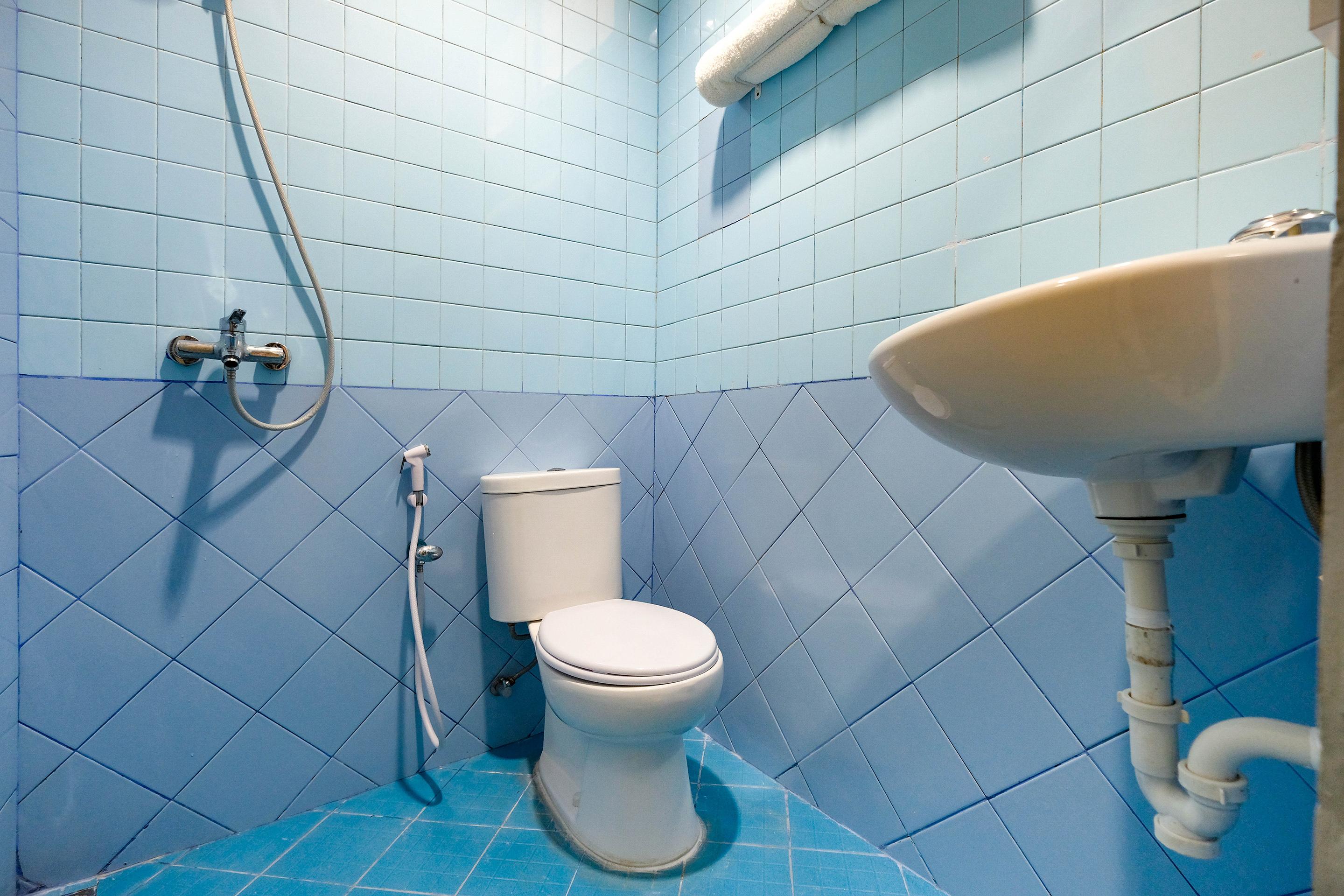 Hotel Spot On 2281 Omajo Semarang Zewnętrze zdjęcie