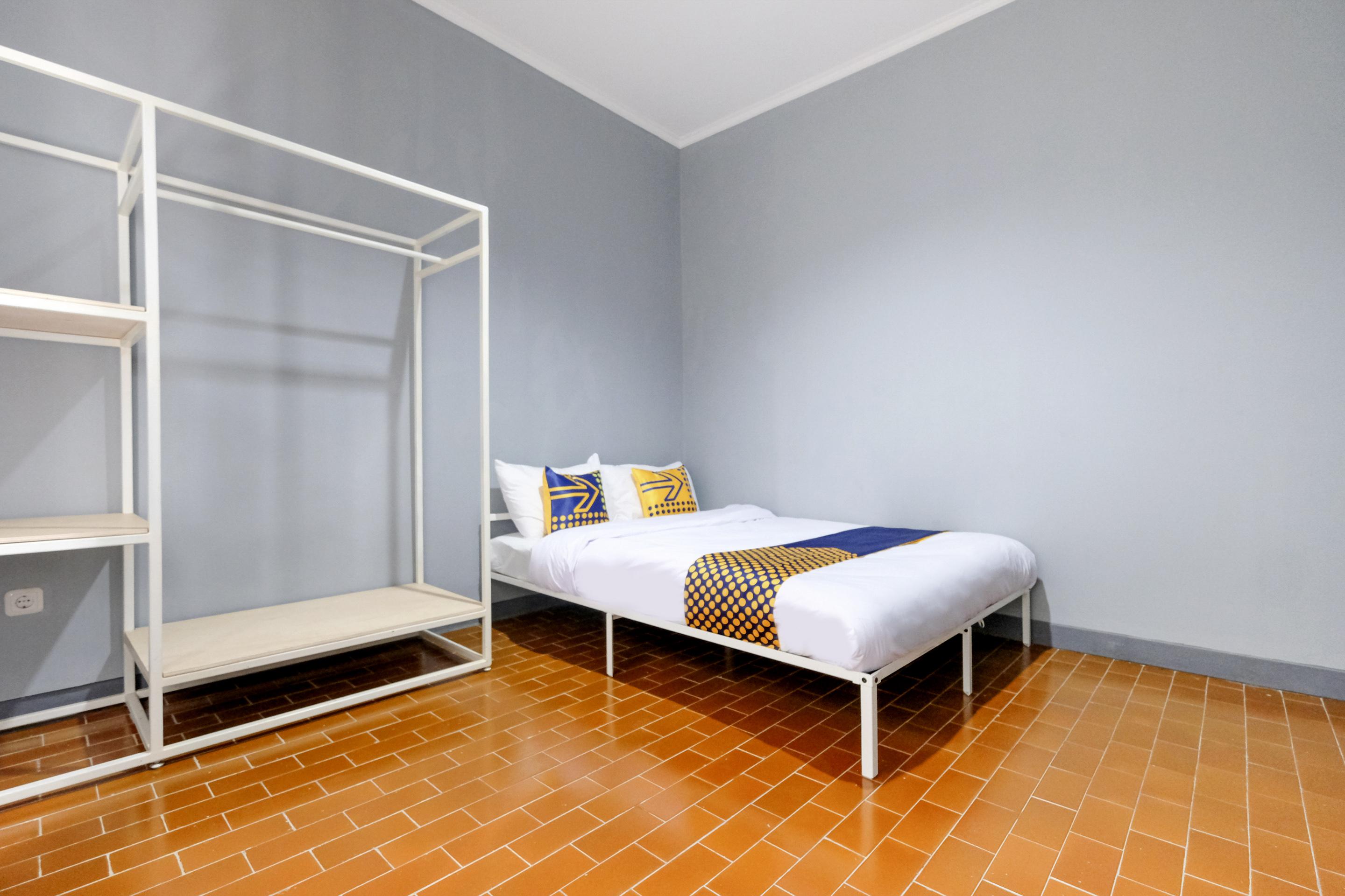 Hotel Spot On 2281 Omajo Semarang Zewnętrze zdjęcie