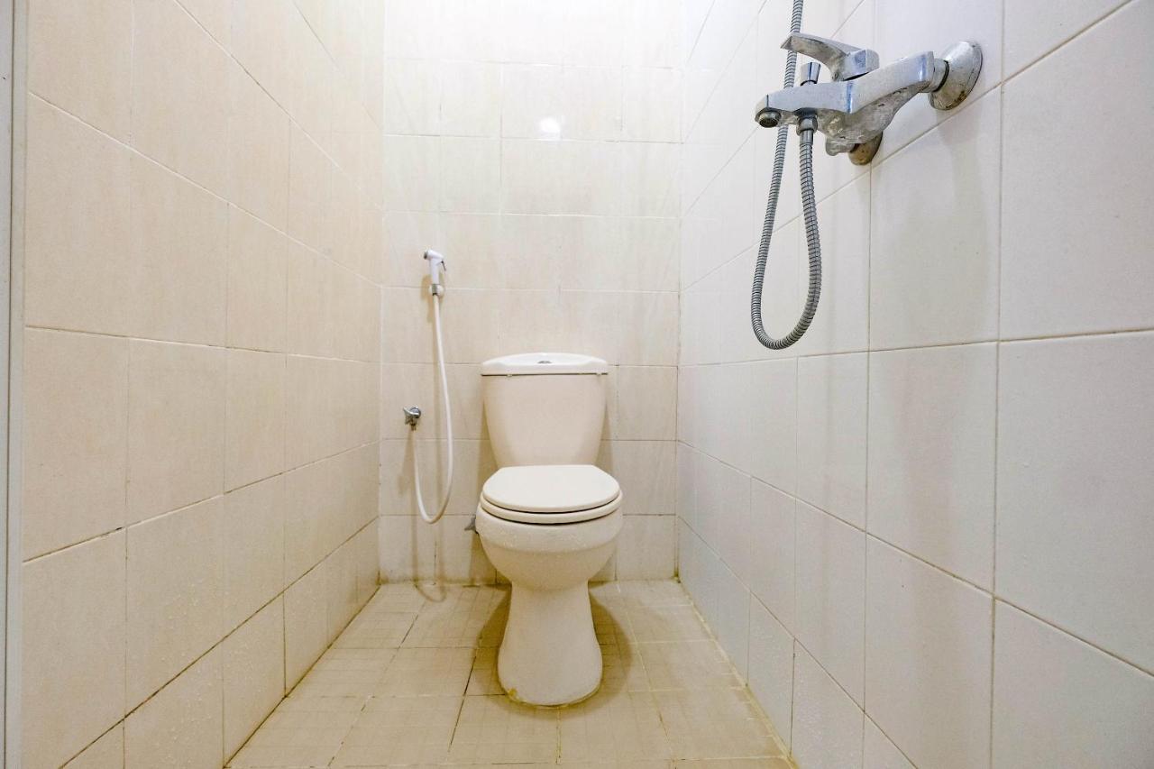 Hotel Spot On 2281 Omajo Semarang Zewnętrze zdjęcie